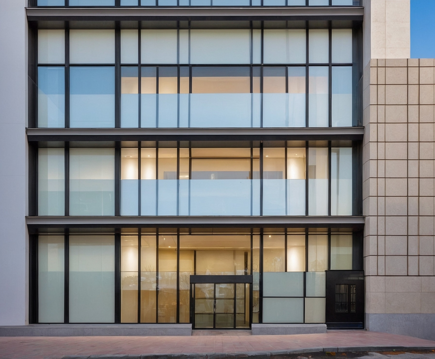 Instalación completa de fontanería en edificio comercial